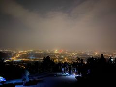 -鬼笑石后山停车场