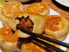 -清真吴记门钉肉饼·喜多利