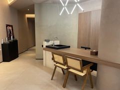 -灸春堂·艾灸·痛症·整脊连锁(之江银泰店)