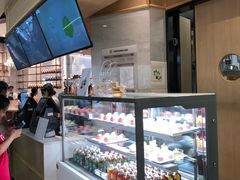 面包甜点陈列柜-奈雪的茶(石厦时代广场店)