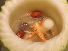 -得意咚瓜·顺德鱼生·冬瓜火锅(深圳首店)