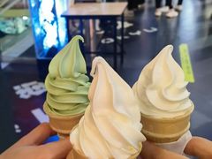 绿茶圆筒-麦当劳(东急新天地店)