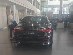 -天津波士信达奔驰4S店(卫津南路店)