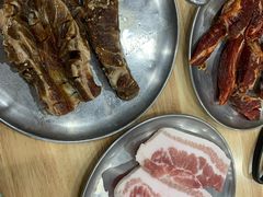 -牛信亭韩国料理·炭火烤肉(紫藤路店)