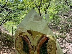 -Catch Bagel(芳草地店)