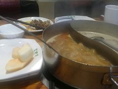 -蒙肥羊·酸汤潮牛·鲜牛肉火锅烤肉自助(岗顶店)
