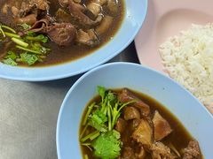 -Kha Mu Charoensang(Silom)