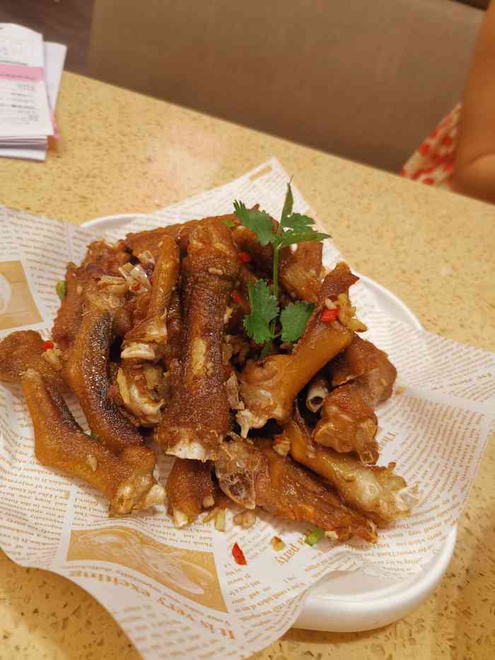 正哥客家菜(挂绿店)-"出差到增城,问了酒店前台,推荐正哥客家菜.