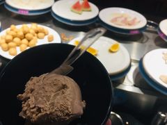 -钱小主·自助回旋烤肉火锅餐厅(东方新天地店)