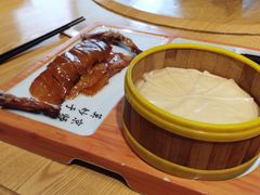 北京烤鸭-江南韵·无锡太湖文化体验餐厅(凤凰天街店)