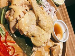 金牌盐焗乳鸽-粤港餐厅(禹州商业广场店)
