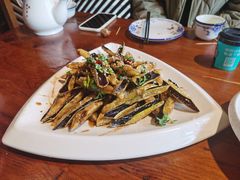 -德彪酒馆围炉串串