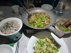 -费大厨辣椒炒肉(高铁吾悦广场店)