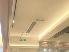 -鹅冠港式茶餐厅(来福士店)