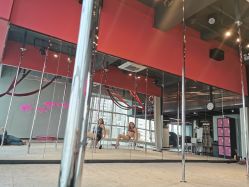 -桃秘钢管舞 Peach Pole Fitness