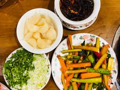 门框拌菜-清真·老门框爆肚涮肉·中华老字号(丰管路店)