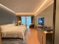 -深圳国际会展中心希尔顿酒店(前海华发冰雪世界店)
