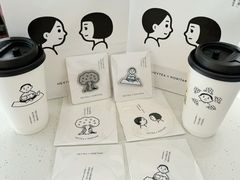 -喜茶(迪士尼小镇·平行宇宙店)