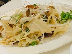 鲍鱼片菌菇-光明邨大酒家(淮海路店)