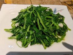 -三叔特色自贡菜(中海国际店)