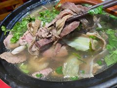 -谢老五跷脚牛肉·非遗传承店