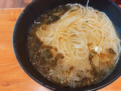 -诚铭记·虾仁汤包·成都小吃(融创店)