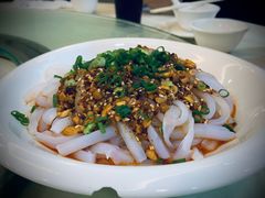 -渝君重庆火锅(嘉宾路店)