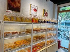 -85度C(生甜甜圈研究工坊·上海松江人民北路店)