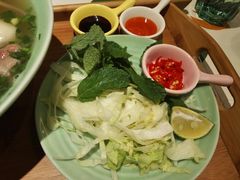 -越弥越南传统美食馆