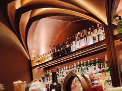 -Mogul Eatery·大亨餐酒馆