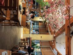 -蜜桃餐厅·伴山(湖滨商业街店)