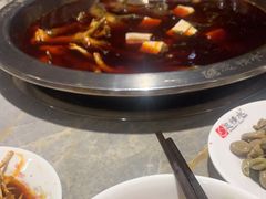 -忘情水鱼头·鲜鱼火锅(滨江中路店)