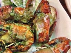 -J Daeng Seafood