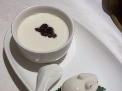 燕窝鲜奶冻-香港龙凤楼(陆家嘴中心店)