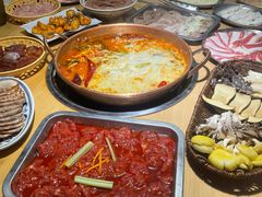 -洱火云南酸菜牛肉火锅(石景山当代商城店)