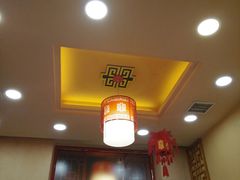 -宏姐串串香(宏伟路店)