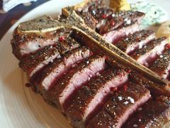 -BOURBON 玻本美式餐厅酒吧(虹桥新天地店)