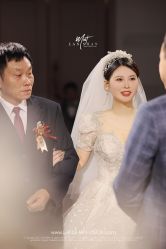 -Lady  Jane高端婚纱礼服馆
