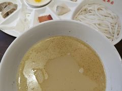 -建新园过桥米线(老街店)
