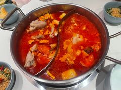 猪手鸳鸯锅-小街猪手(团结湖店)
