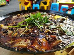 -鸿顺老铁锅美蛙鱼府(解放碑店)