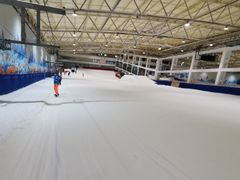 -乔波室内滑雪场