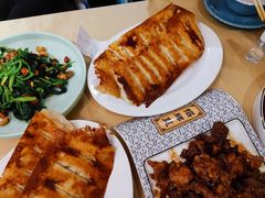 猪肉三鲜-大眼锅贴水饺(河东店)