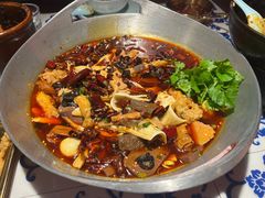 -川流不息·地道川菜·小龙虾(新松江路店)