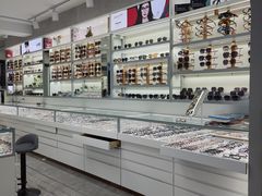 -潘多拉眼镜·蔡司依视路明月(潘家园店)