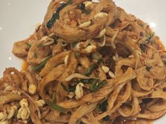 荞面削筋-令氏家外家周秦食府(高新店)