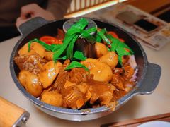 锅仔香焖小牛肉-弄堂里(滨江龙湖天街店)