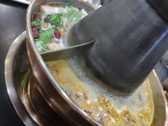 -楼外楼大刀肉传统火锅(西安大路店)