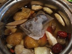 -一叶一世界·素食餐厅(锦华万达店)
