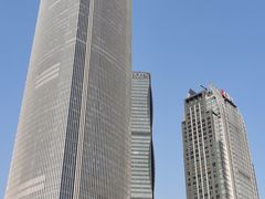 -广州周大福金融中心
